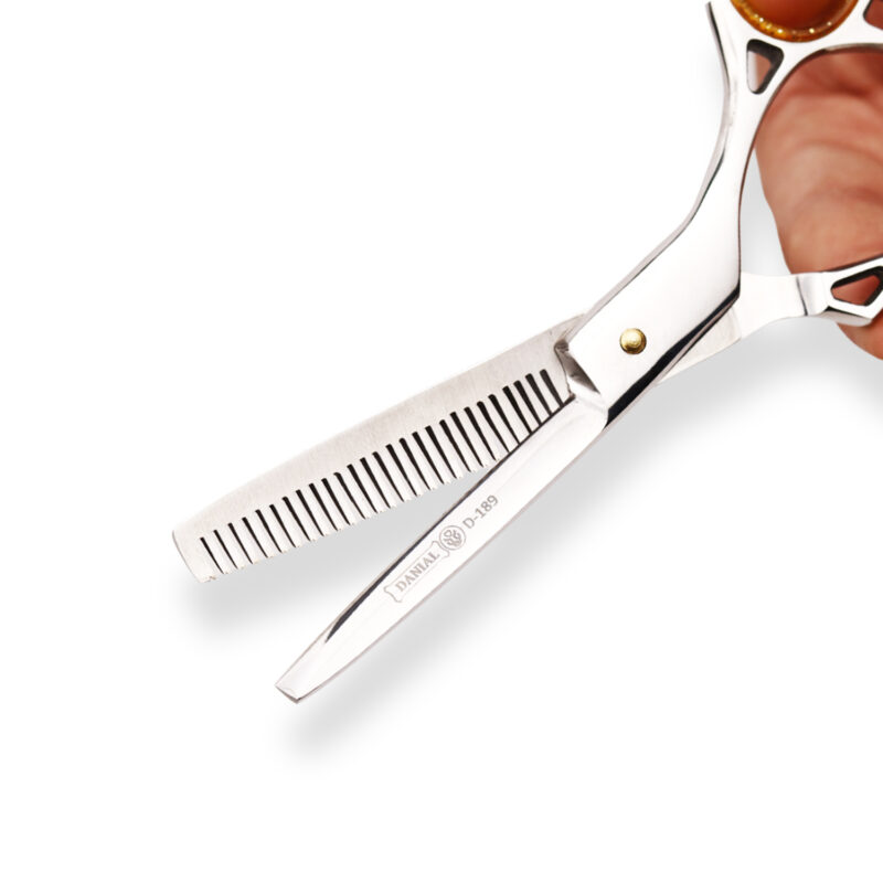 DANIAL 5 HOLE SCISSORS KIT WITH RAZOR. - Image 5