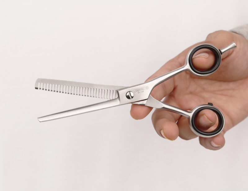 DANIAL SCREW SCISSORS KIT WITH RAZOR - Image 8